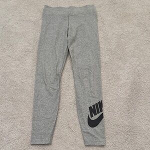 Nike Women’s Heather Gray Leggings
